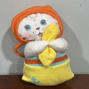 Vintage 1986 Playskool Jammie Pies pet friend kitten cat squeaker toy